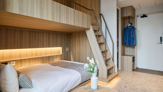 ツーベッドバンクルーム 禁煙