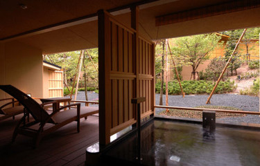 15 of the Best Ryokan & Hotel Options at Dogo Onsen!