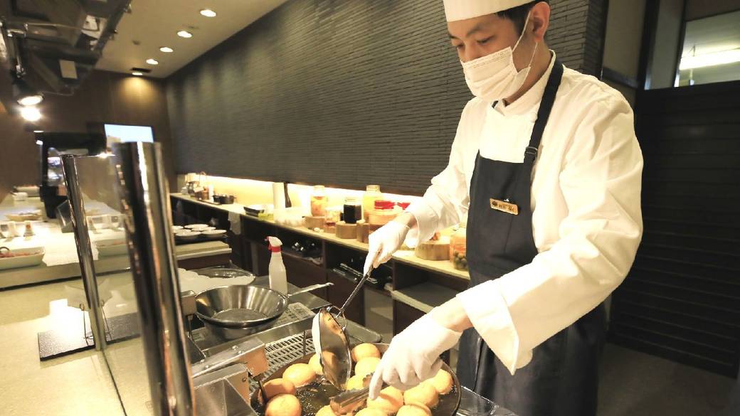 出来立てオムレツも！
和洋ブッフェの朝食 / 5