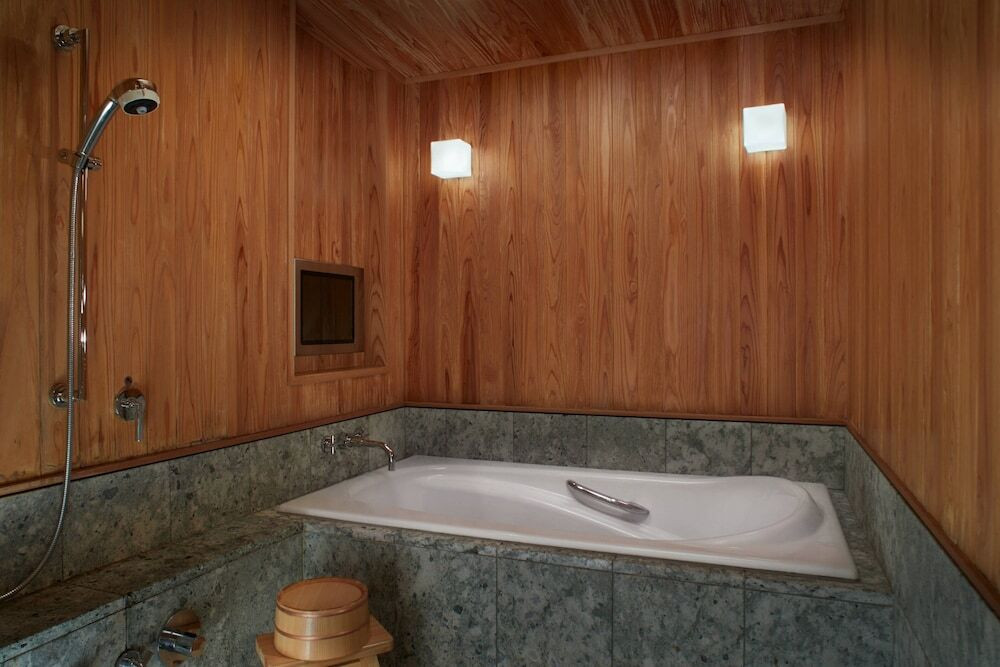 ザ・リッツ・カールトン東京（ザ・リッツ・カールトン・トウキョウ） / 12