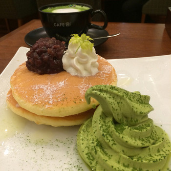 「丸の内 CAFE 会」料理 1122026 宇治抹茶あずきパンケーキ