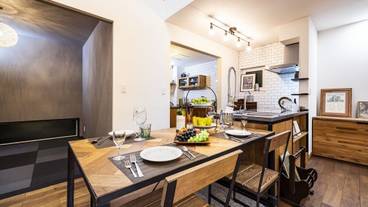 客室内のダイニングエリア / 5