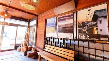 内部エントランス / 2