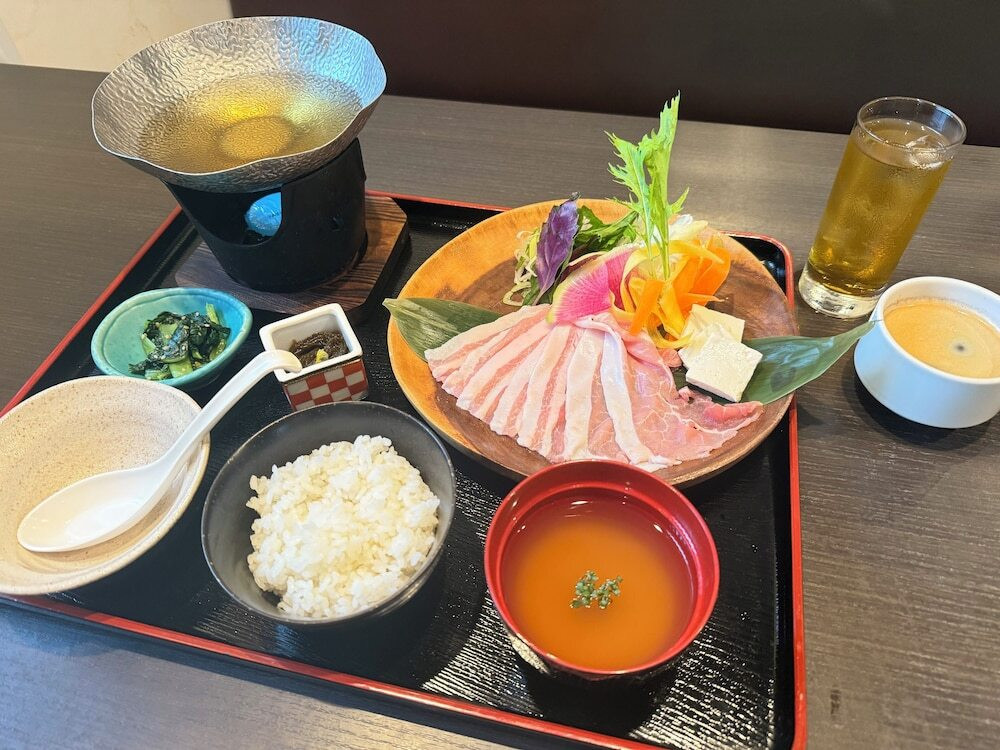 朝食