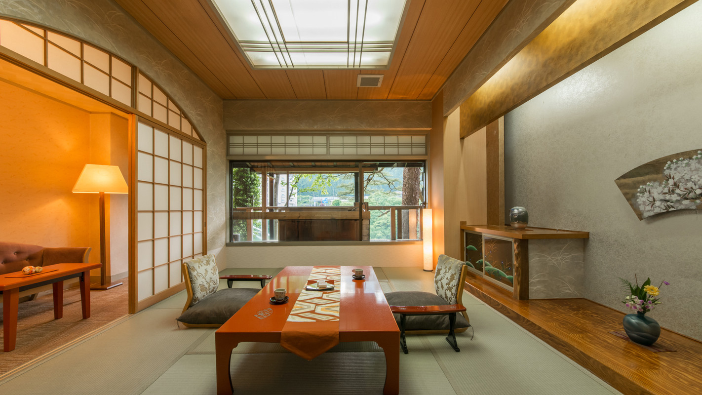 木の館　露天風呂付客室　本間②