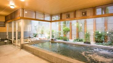 屋内スパ浴槽 / 1