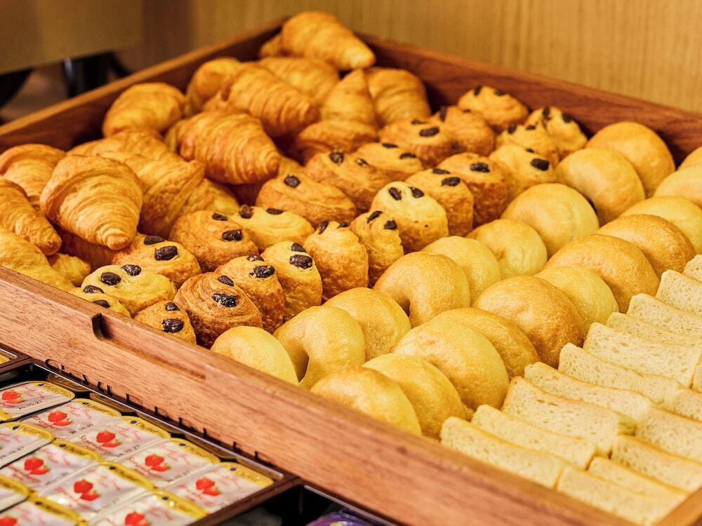 朝食