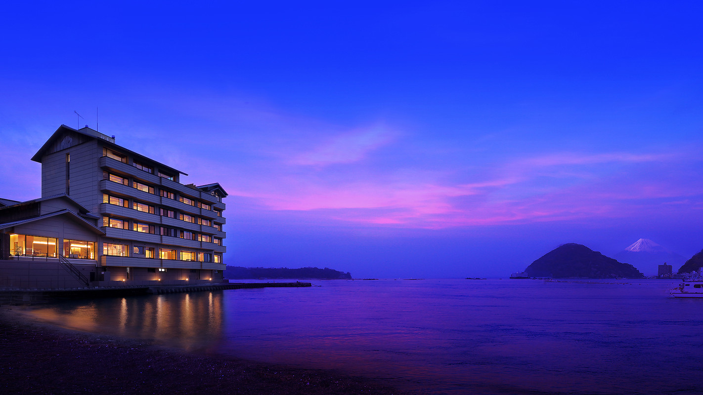 海と富士絶景の美食宿 伊豆・三津浜 松濤館(ウミトフジゼッケイノビショクヤド イズ・ミトハマ ショウトウカン) / 2