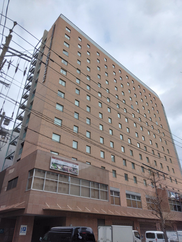 博多駅、バスセンターのすぐ近くにあって良い立地でした。