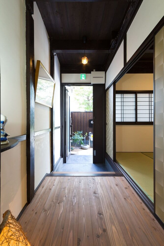 内部エントランス