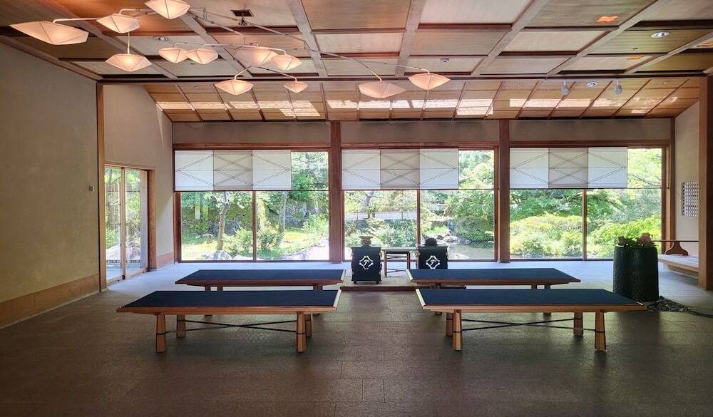 格式ある日本旅館に
チェックイン / 3