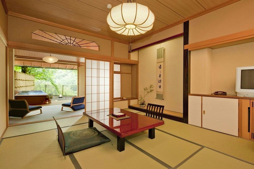 おすすめ宿「会津芦ノ牧温泉 丸峰観光ホテル」3538636