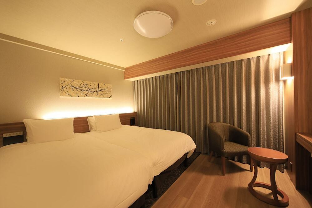 12歳までの子供の添い寝無料で子連れ旅行をリーズナブルに4057210