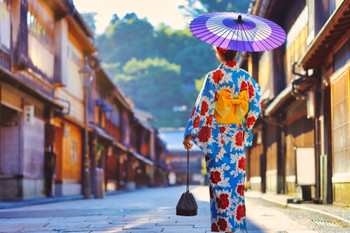 Kanazawa Higashi Chaya district and a woman in a kimono