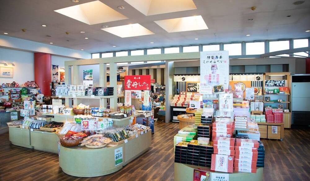 売店 / 1