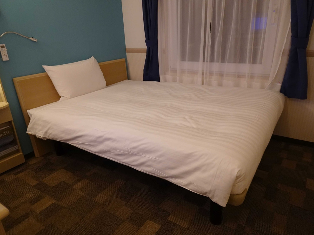 シングルのベッド