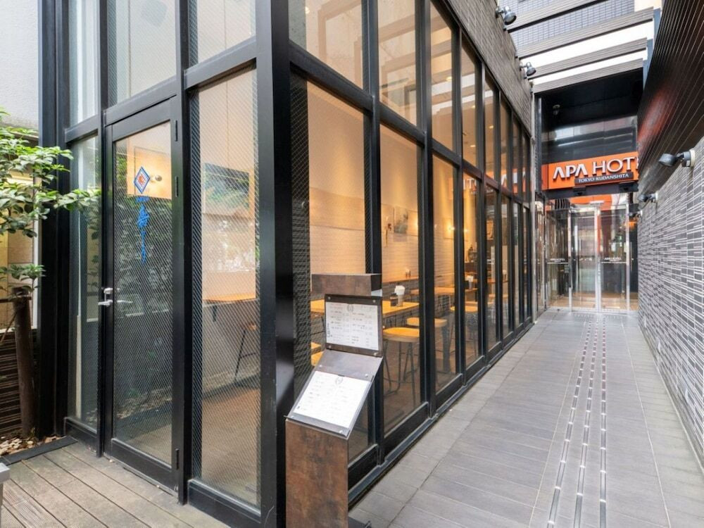 レストラン