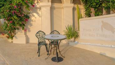 施設の入り口 / 20