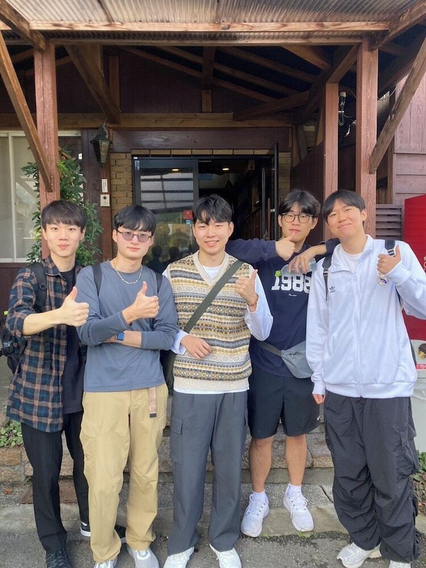施設の正面