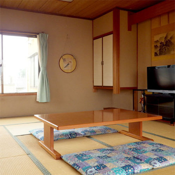 外宮まで徒歩約5分、JR・近鉄「伊勢市駅」まで約5分4280222