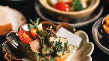 食事・飲み物 / 8