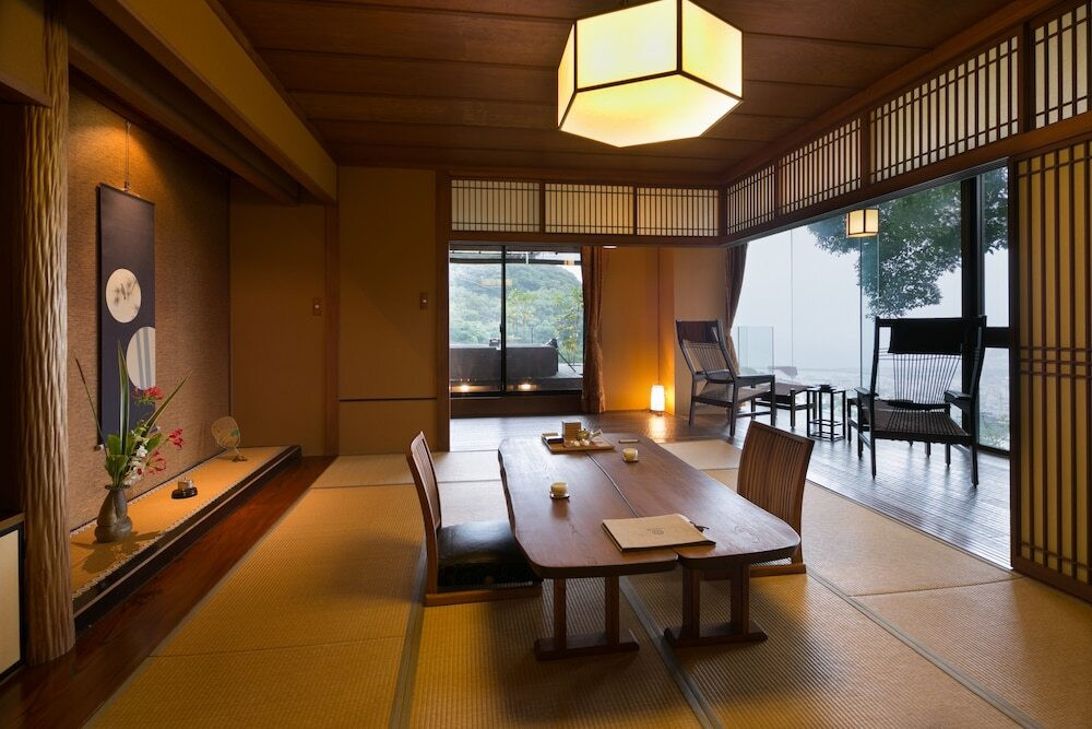 プライベートを大事にできる、13歳未満宿泊不可の宿4273110