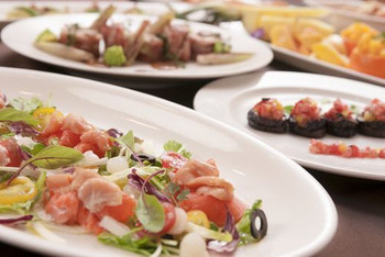 レストランでゆっくりお食事を4269422