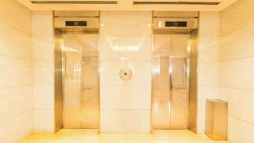 エレベーター / 1