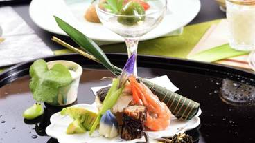 食事・飲み物 / 19