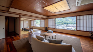 Mikazuki CLUB9 すその 禁煙