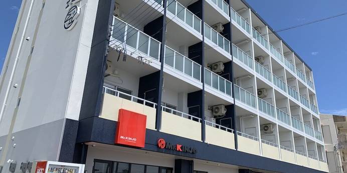 Mr.KINJO in TOMIGUSUKU（沖縄県 アパートメント） / 1