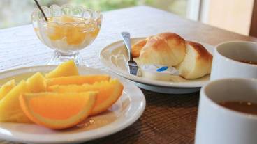 朝食スペース / 12