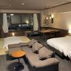 部屋は十分広いです