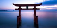 「厳島神社」は朝がいい。神聖な空気を全身で浴びるひとり朝旅/広島