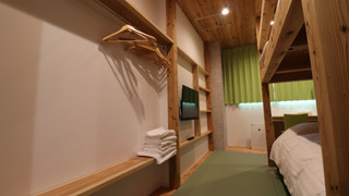 ベーシック 4 人部屋 ベッド (複数台) 禁煙 冷蔵庫