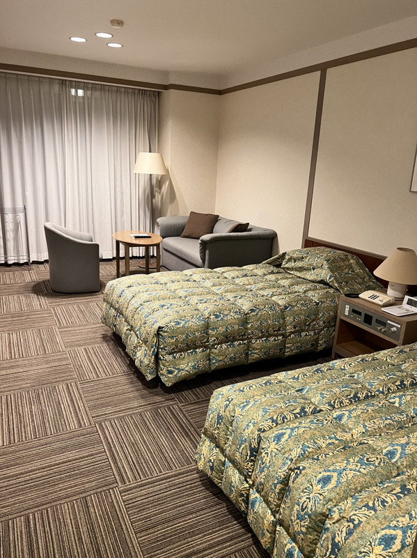 部屋は広かった