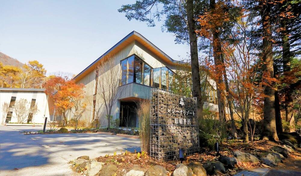 愛犬と一緒に寛げる
ホテルにチェックイン / 1