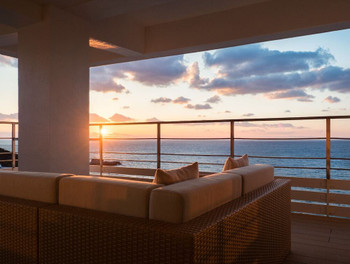 “インフィニティ風呂”につかって特別な温泉体験を3643355