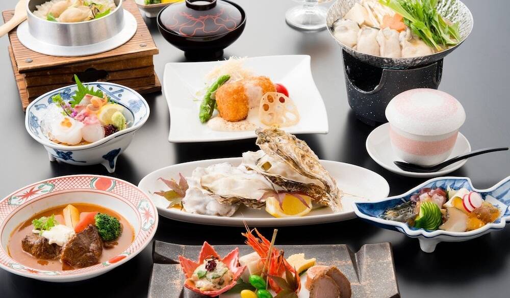 夕食／懐石料理一例① / 1