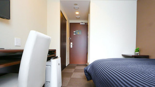 セミダブルルーム 喫煙可