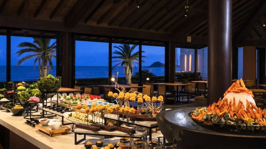 海の幸も豊富！
家族で楽しめる夕食 / 1