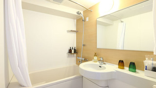 [全室禁煙]デラックスダブル 15sqm ベッド幅140cm