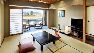 禁煙 川側和室10畳