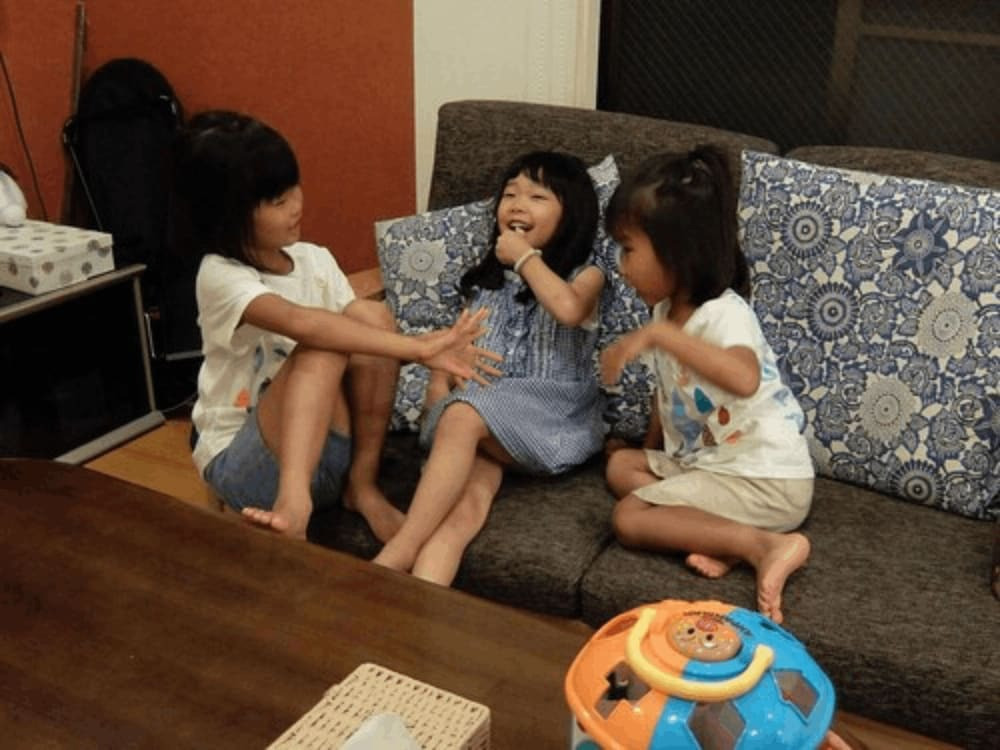 客室内のダイニングエリア