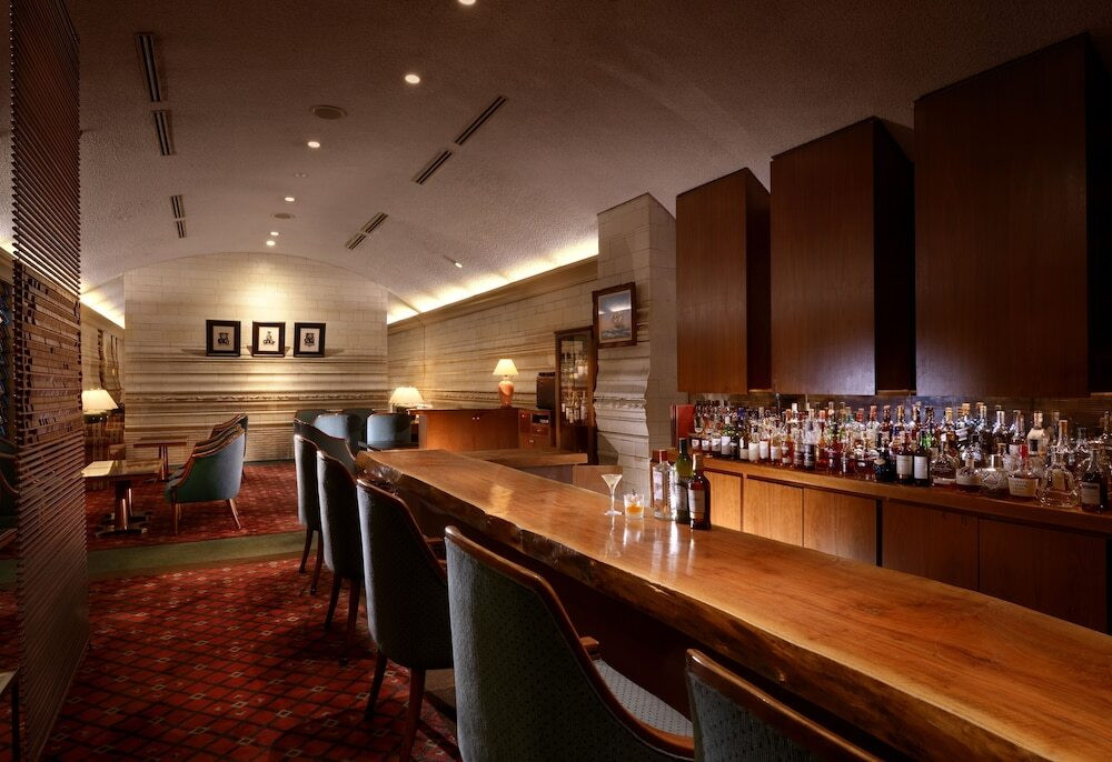 隠れ家のようなバーは特別感たっぷり4379404