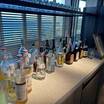 アルコールが充実したラウンジ。