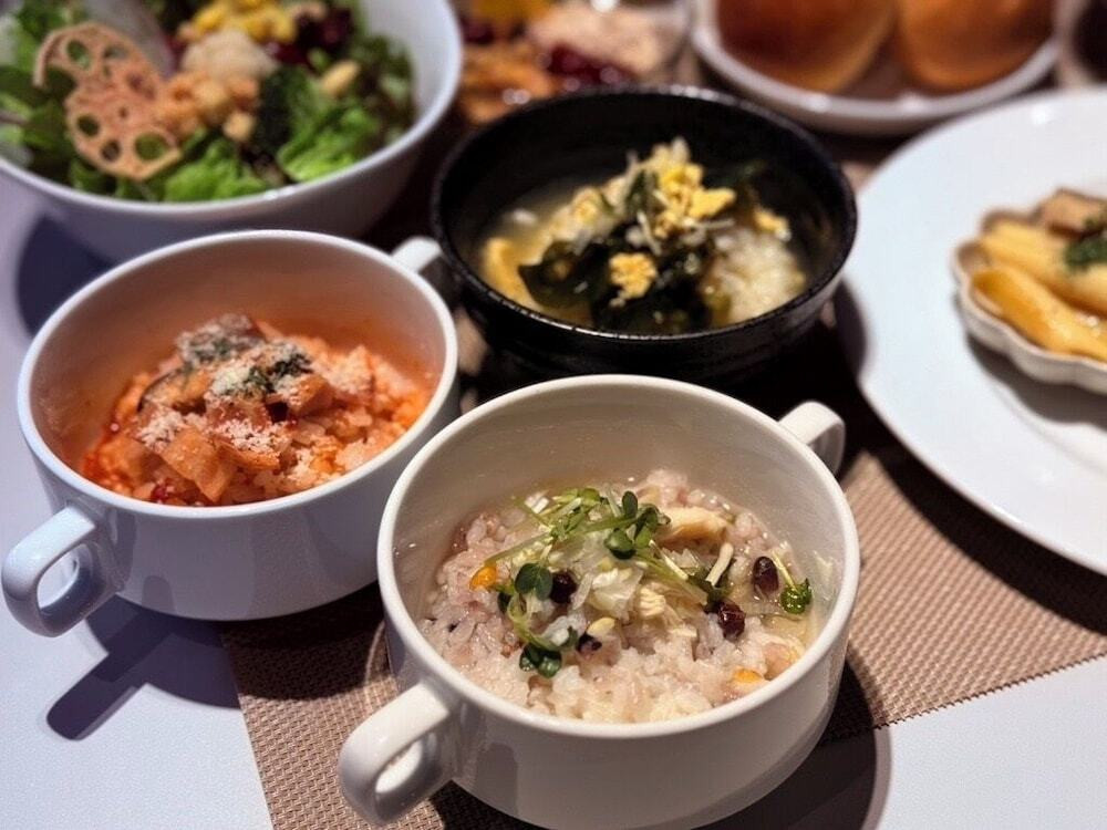 朝食ビュッフェ