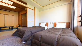 [禁煙] スーペリア和洋室ツイン内風呂あり(月光館 川側)