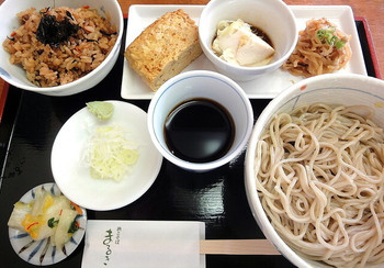 「酒とそば まるき」料理 683152 おそうざいセット_850円