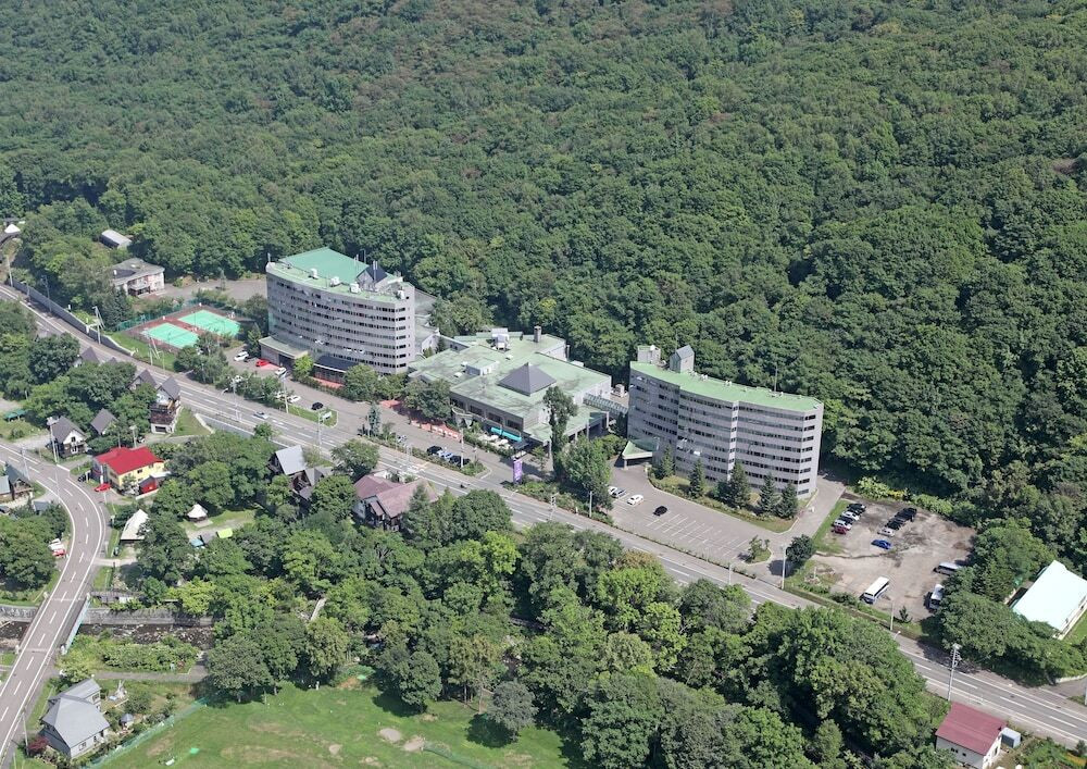 北海道の景色を満喫したあとはプールで大はしゃぎ！4247003